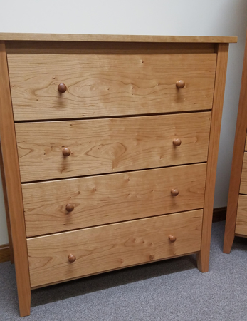 Picture of Shaker Post Four Drawer Chest (Shp9400)